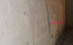 模板工程中什么是结构表面隐蔽的模板?为什么其比值比结构表面外露的模板比值大，为什么模板的选择不能用