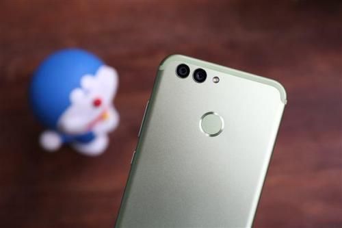 华为nova2plus与荣耀9(华为nova2plus参数配置详情)-图2 华为nova2plus与荣耀9(华为nova2plus参数配置详情)-图2