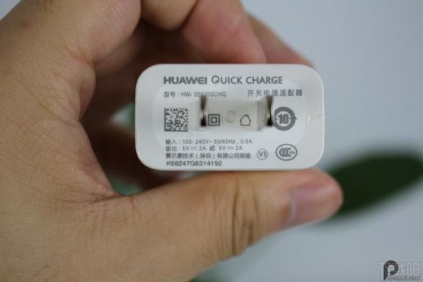 华为荣耀8充电头(华为荣耀充电头多少瓦)-图1 华为荣耀8充电头(华为荣耀充电头多少瓦)-图1