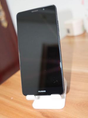 华为mate9充电(华为mate9充电一直亮红灯)-图3 华为mate9充电(华为mate9充电一直亮红灯)-图3