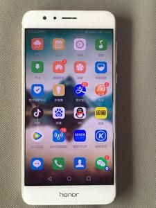 华为荣耀8玩游戏卡吗(荣耀8a玩游戏)-图1 华为荣耀8玩游戏卡吗(荣耀8a玩游戏)-图1