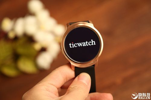 ticwatch和华为哪个好(ticwatch智能手表和华为智能手表)-图2 ticwatch和华为哪个好(ticwatch智能手表和华为智能手表)-图2