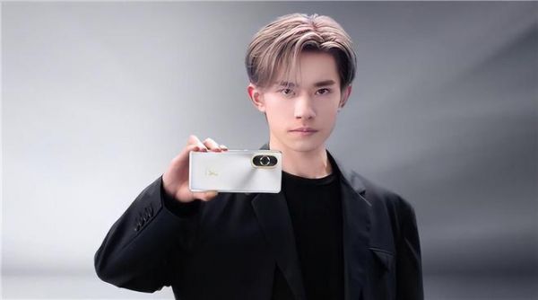 华为代言人都有谁(华为代言人都有哪些)-图3 华为代言人都有谁(华为代言人都有哪些)-图3