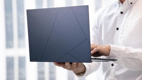 超薄本怎么样?超薄本:轻薄便携,高效能力的科技艺术品-图1 超薄本怎么样?超薄本:轻薄便携,高效能力的科技艺术品-图1
