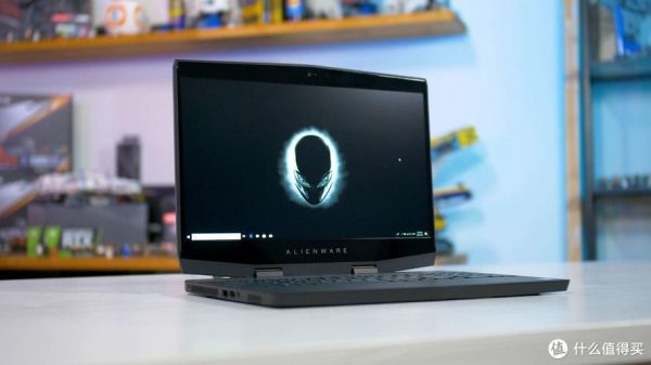 alienware 18怎么样?Alienware 18:未来科技与游戏体验的融合-图2 alienware 18怎么样?Alienware 18:未来科技与游戏体验的融合-图2
