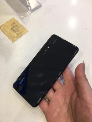 华为屏背光(华为手机背光成黑色什么原因)-图1 华为屏背光(华为手机背光成黑色什么原因)-图1