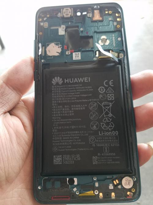 华为手机电池怎么换(华为手机电池更换需要多少钱)-图2 华为手机电池怎么换(华为手机电池更换需要多少钱)-图2