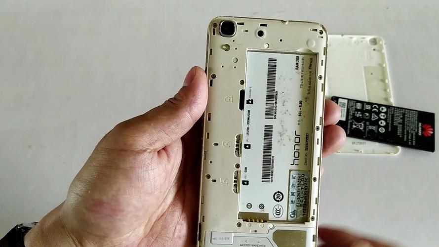 华为tl00拆机图(华为tl00怎么拆机)-图1 华为tl00拆机图(华为tl00怎么拆机)-图1