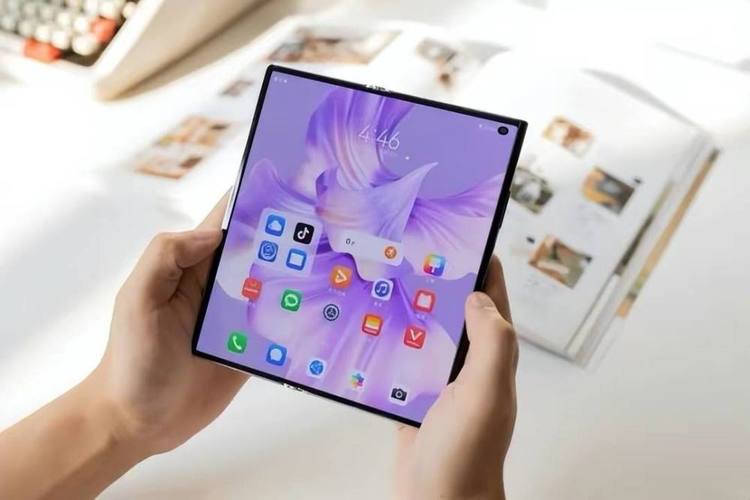 华为折叠手机价格(华为折叠手机价格及图片)-图3 华为折叠手机价格(华为折叠手机价格及图片)-图3