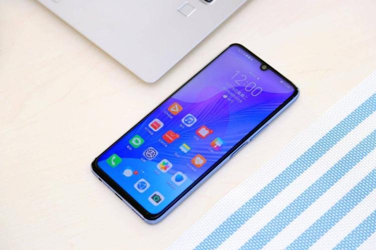 华为荣耀B3(华为荣耀b30)-图3 华为荣耀B3(华为荣耀b30)-图3