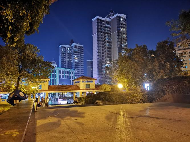 华为手机夜景拍摄技巧(华为mate60夜景拍摄技巧)-图1 华为手机夜景拍摄技巧(华为mate60夜景拍摄技巧)-图1