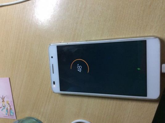 华为荣耀充电超级慢(华为荣耀充电超级慢怎么办)-图1 华为荣耀充电超级慢(华为荣耀充电超级慢怎么办)-图1