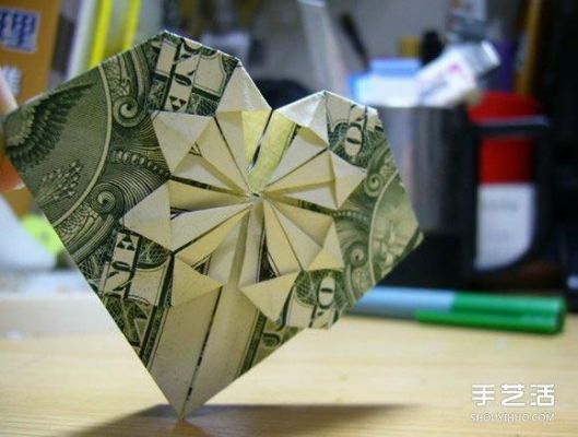 一美元怎么折爱心(100美元折爱心)-图2 一美元怎么折爱心(100美元折爱心)-图2